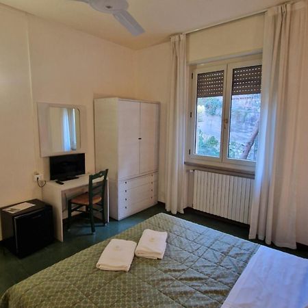 Hotel Sorriso 브렌조네 술 가르다 외부 사진