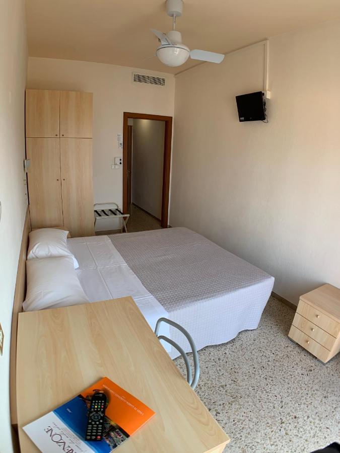 Hotel Sorriso 브렌조네 술 가르다 외부 사진