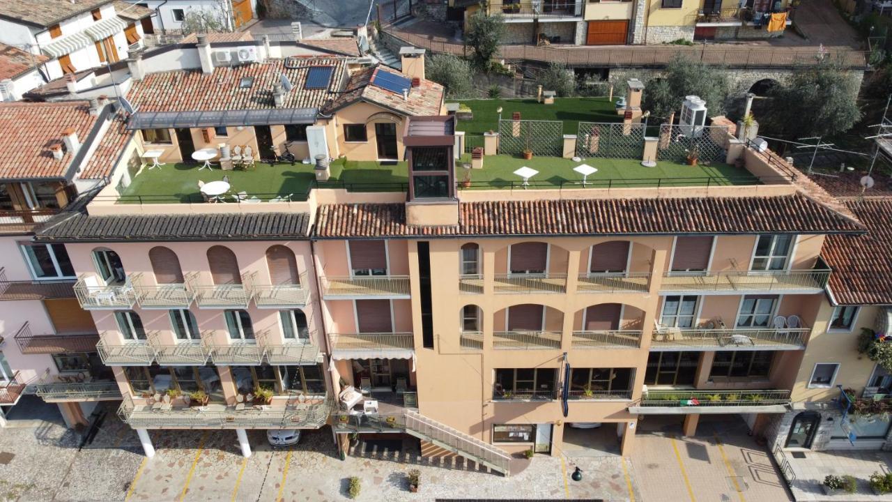 Hotel Sorriso 브렌조네 술 가르다 외부 사진